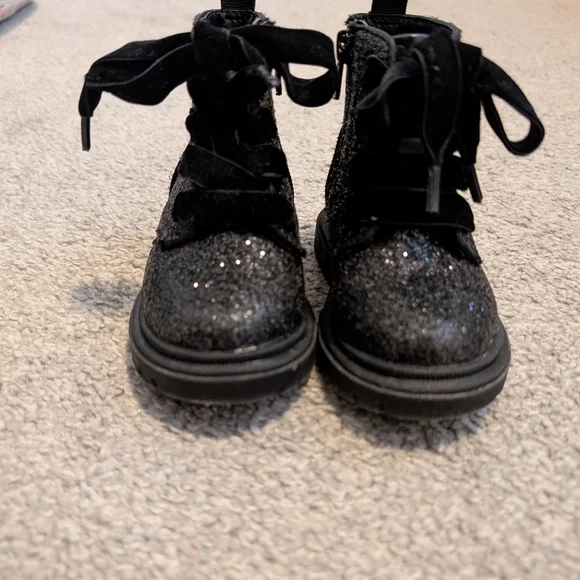 3 For $18 Cat & Jack Glittery Black Kids Boots - Picture 2 of 11